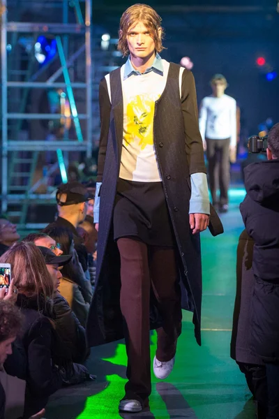 Look 5